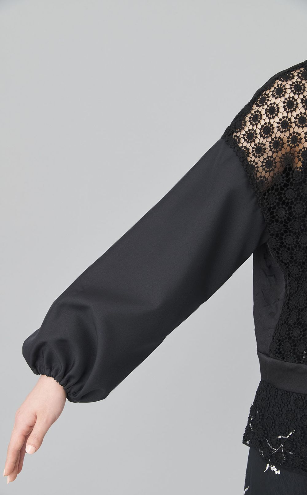 【roop】Flower Lace Jacquard Blouson