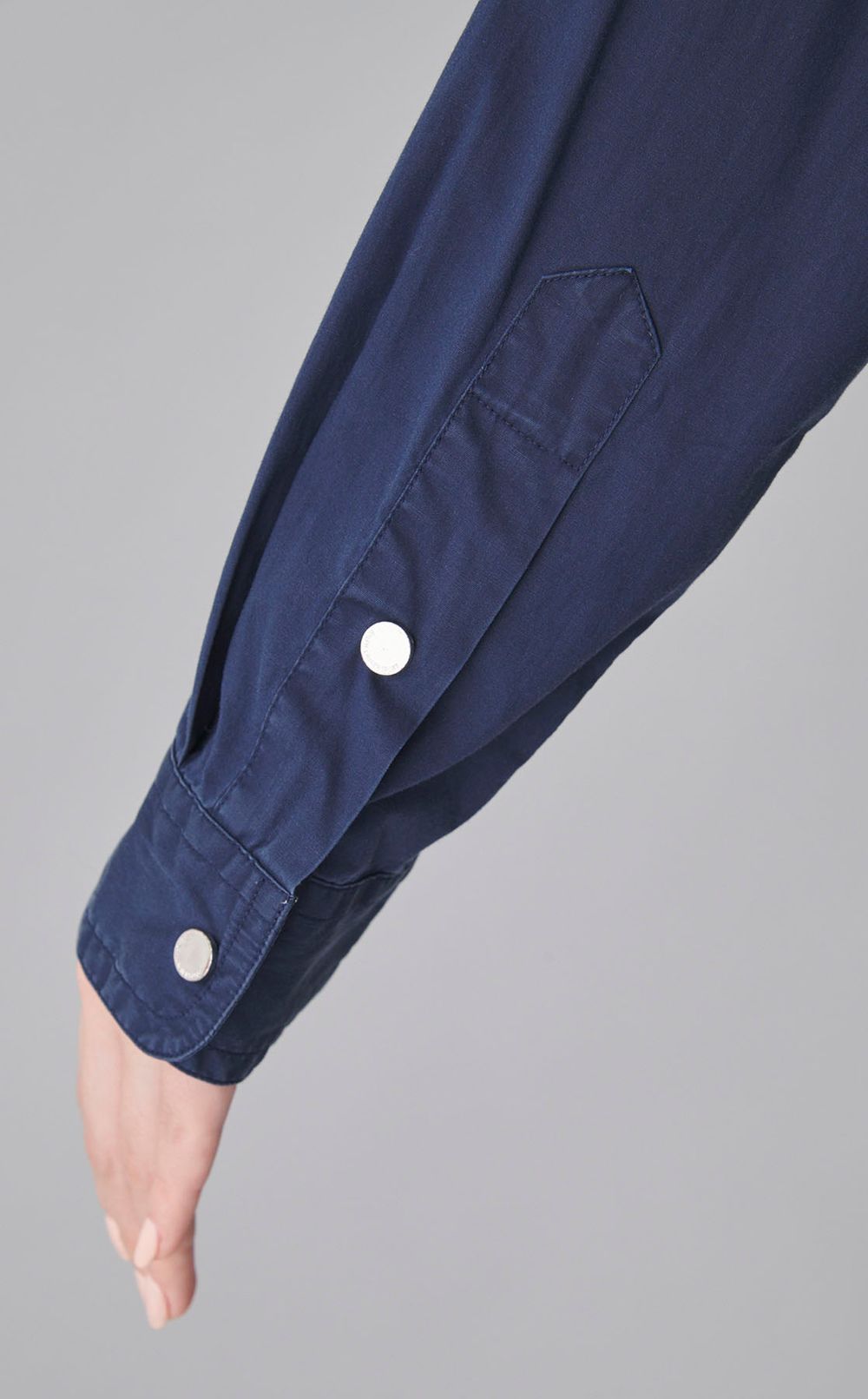 【roop】サイドカットシャツ