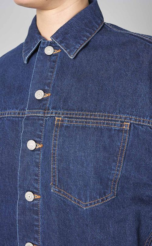 ショートデニムジャケット