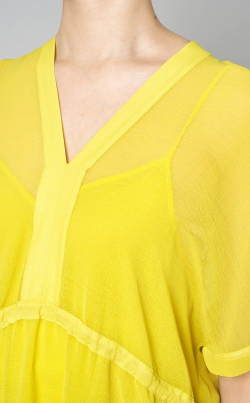 Vネックウエストギャザーワンピース