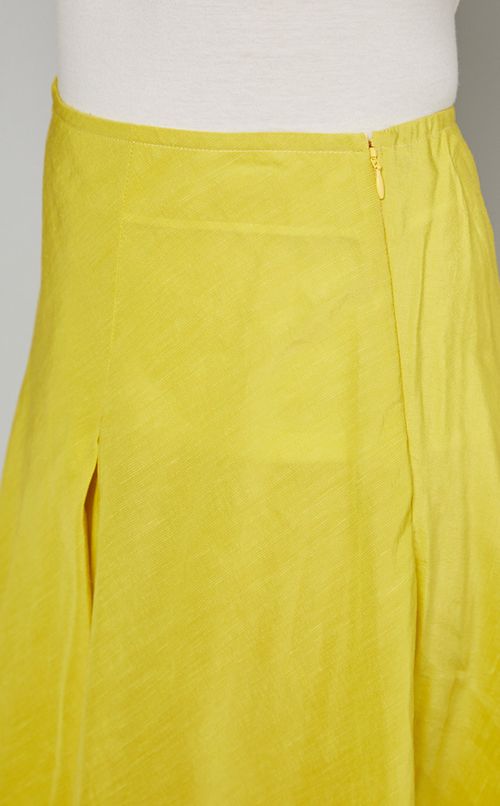 フレアイレギュラーヘムミディスカート