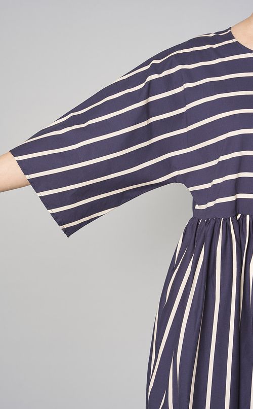 ストライプショートスリーブワンピース