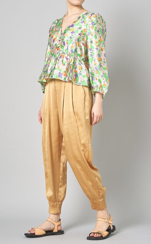 プリントVネックパフスリーブブラウス