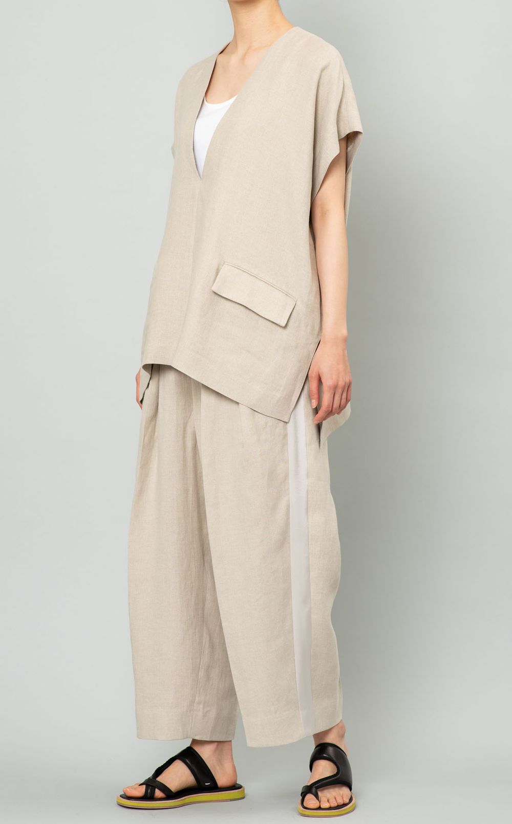 リネンVネックベスト