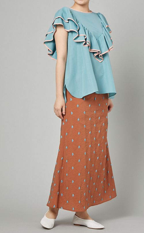 パイピングカラーブラウス