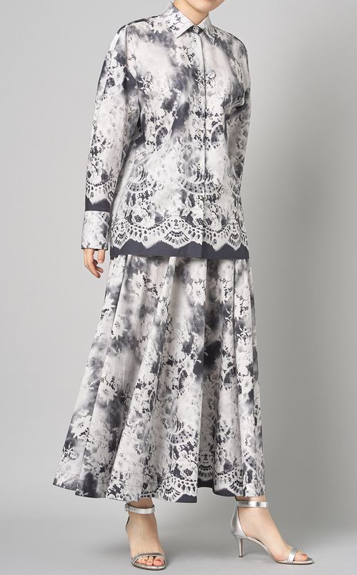 レースプリントフレアミディスカート