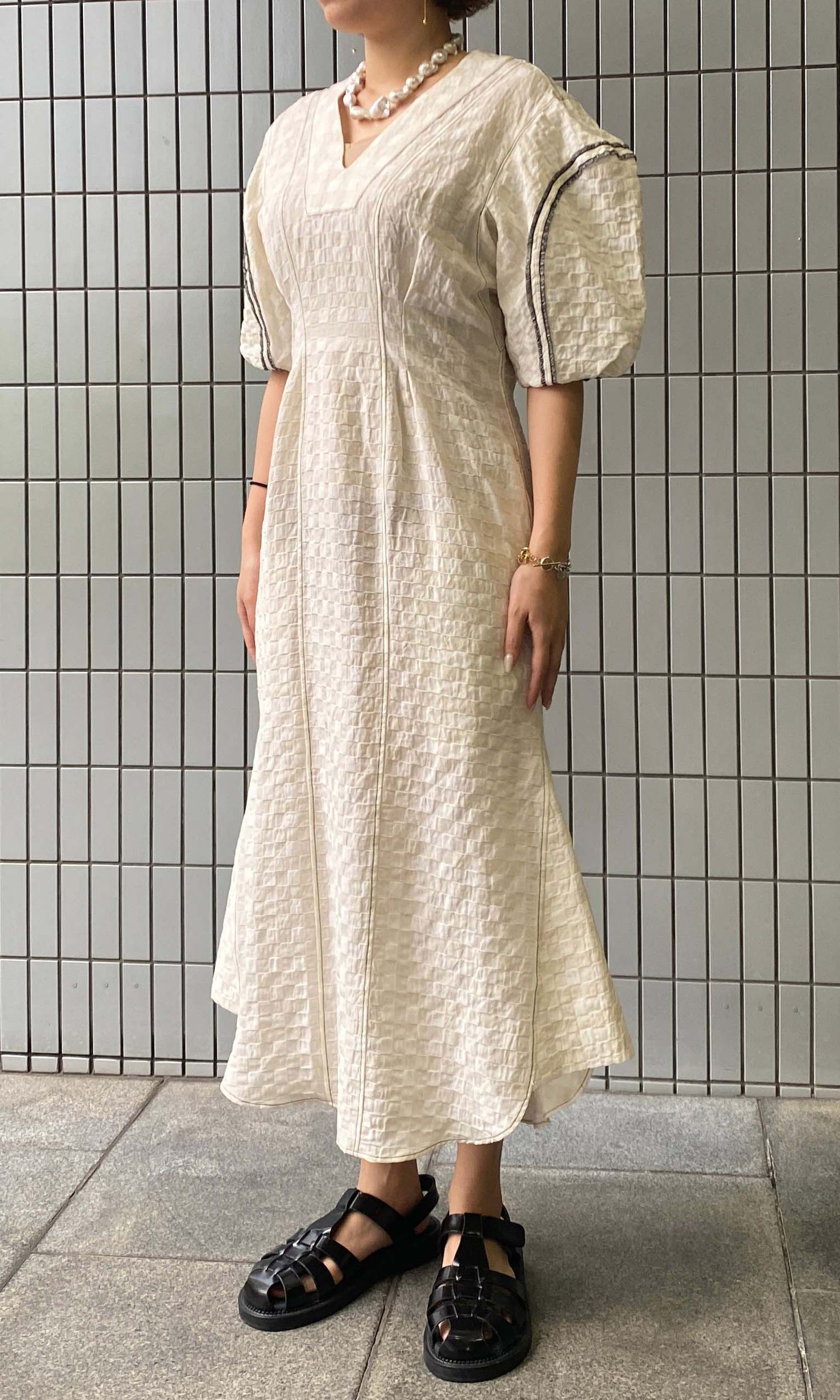 AKIKOAOKI バルーンスリーブワンピース AKIKOAOKI｜バルーンスリーブチェックワンピース