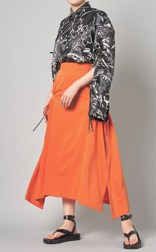 ギャザーホールフレアスカート