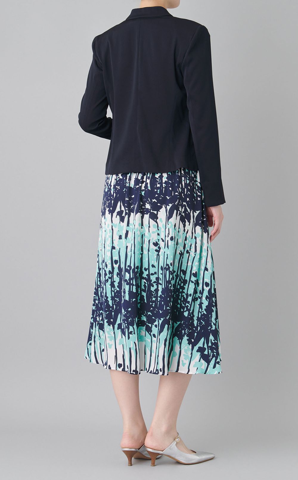 ノーカラーフロントホックジャケット