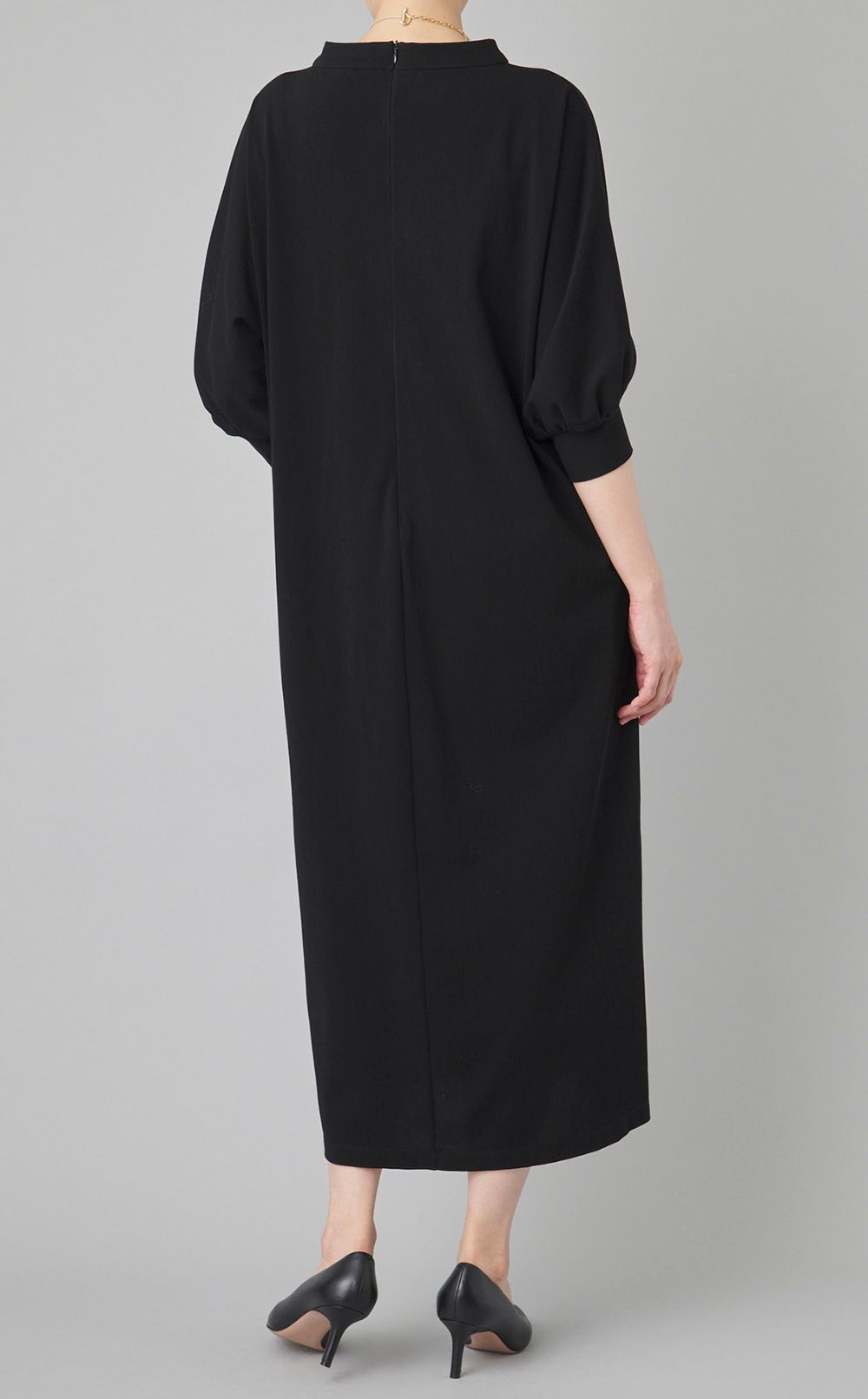 ドルマンスリーブワンピース