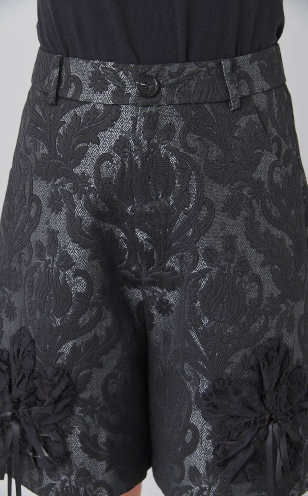 【roop】バルーンスリーブフラワーモチーフトップス