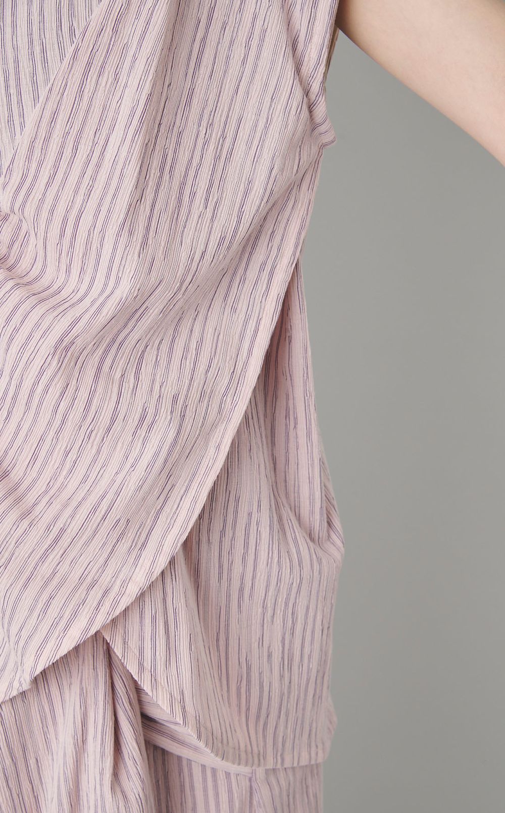 楊柳ストライプドレープブラウス