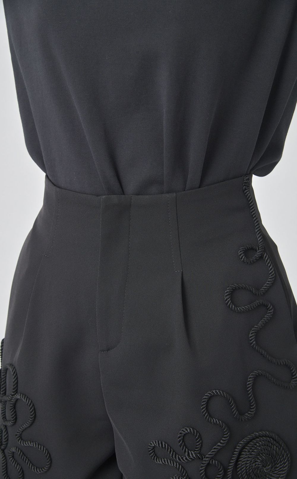 【roop】エンブロイダリー　パンツ