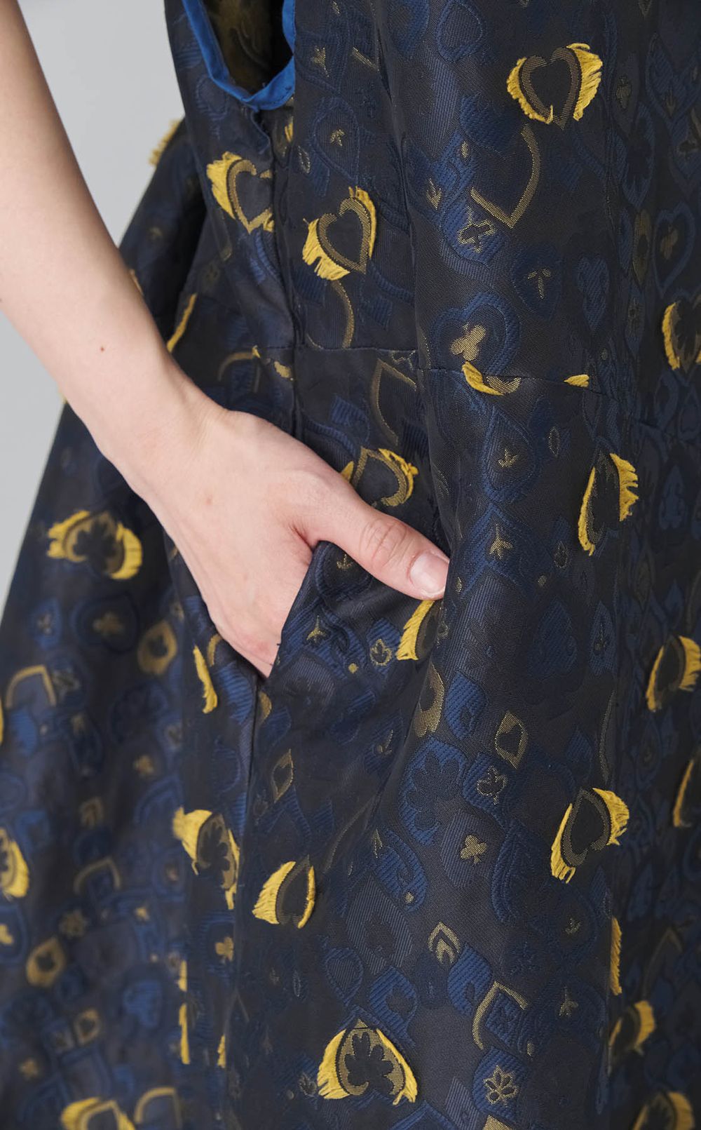 【roop】トランプモチーフジャガードシャツ