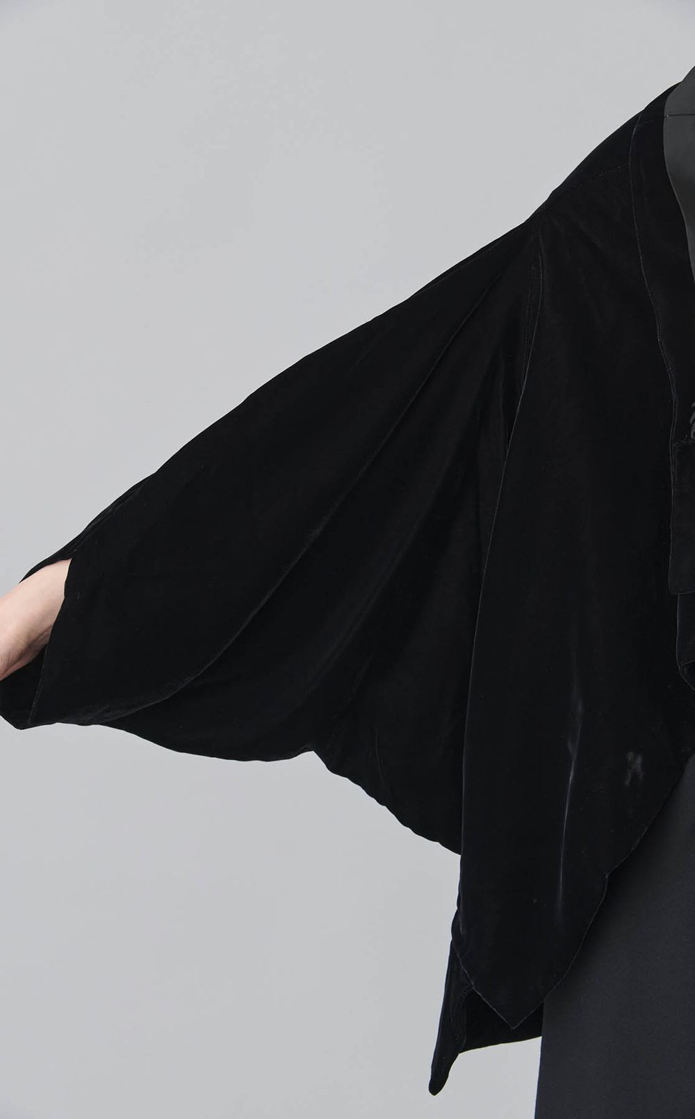 【roop】UPSIDE DOWN ベルベットジャケット