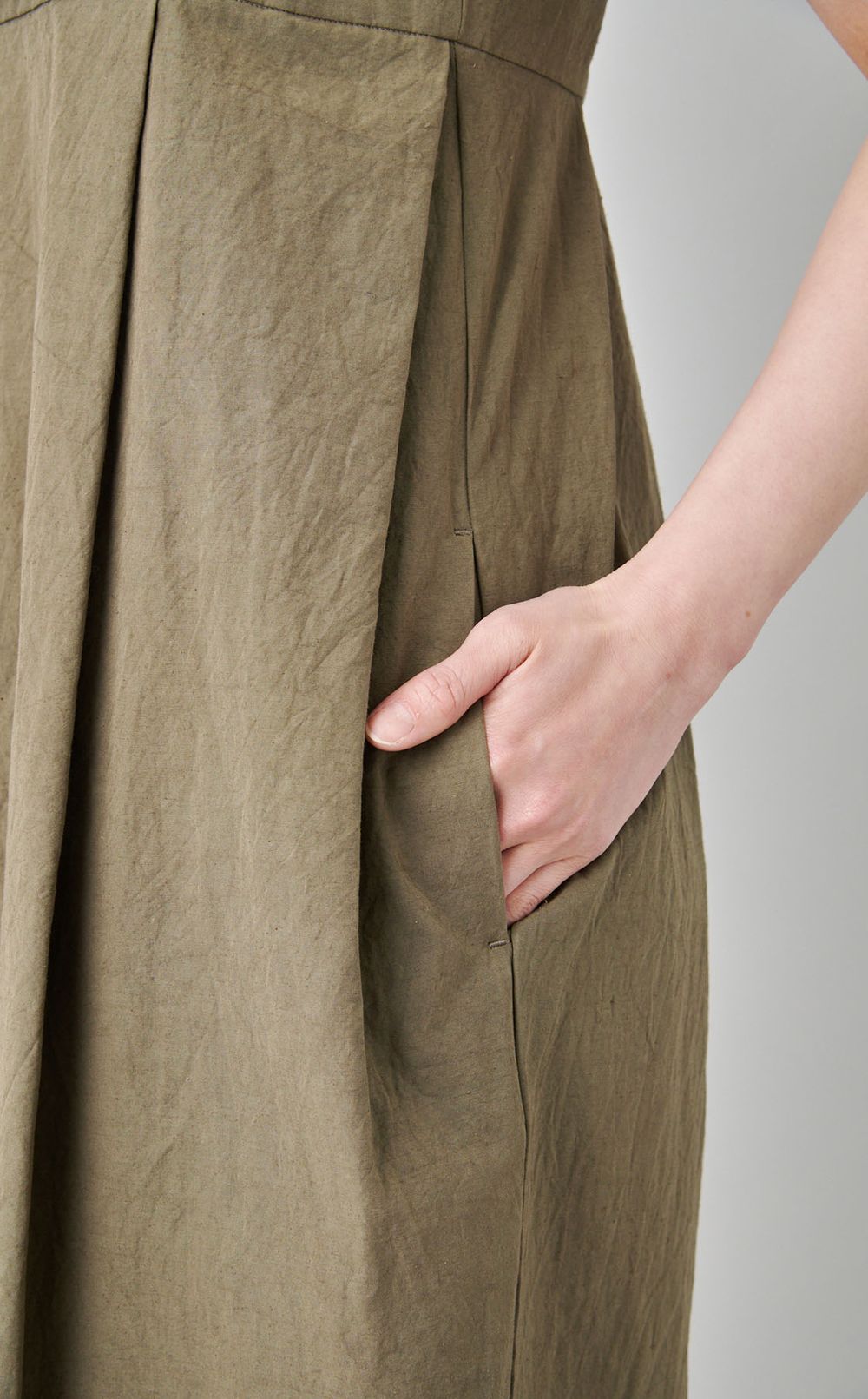 スクエアネックワンピース