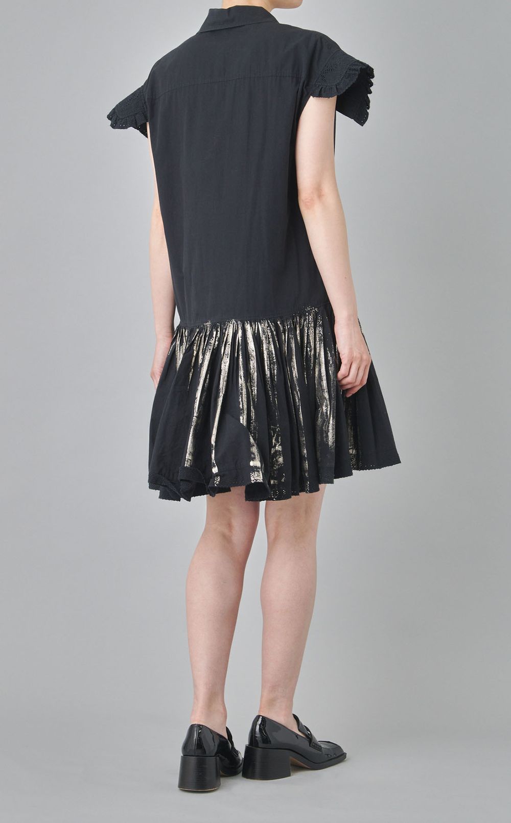 【roop】箔ワンピース