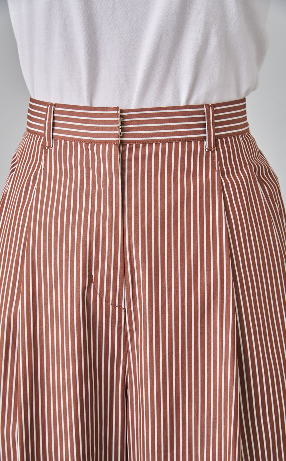 ドロストヘムコットンパンツ