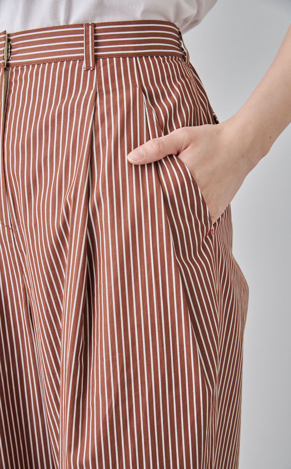 ドロストヘムコットンパンツ