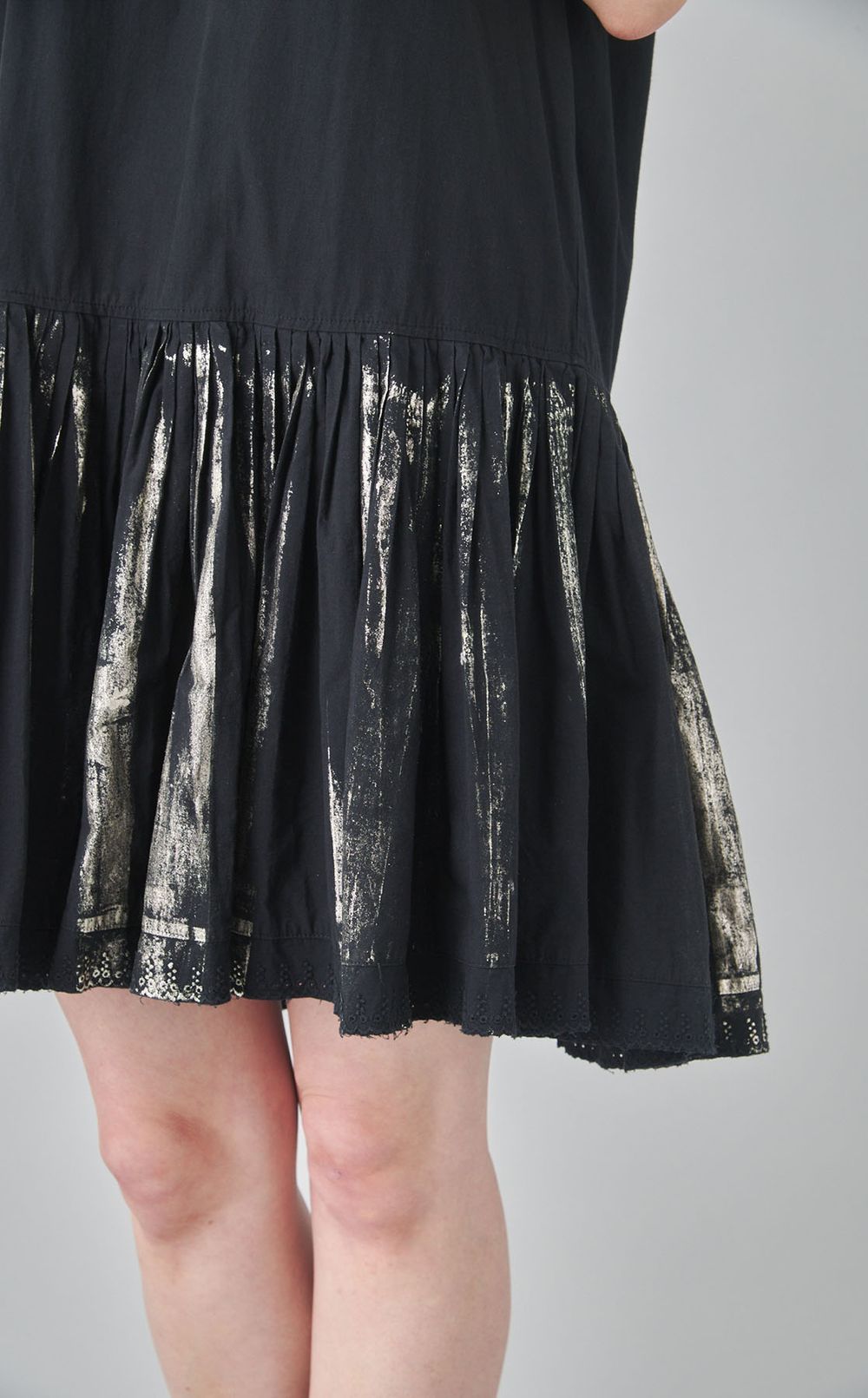 【roop】箔ワンピース