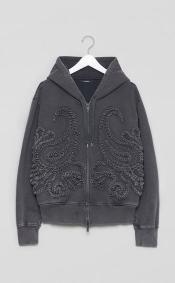 エンブロイダリージップフーディー