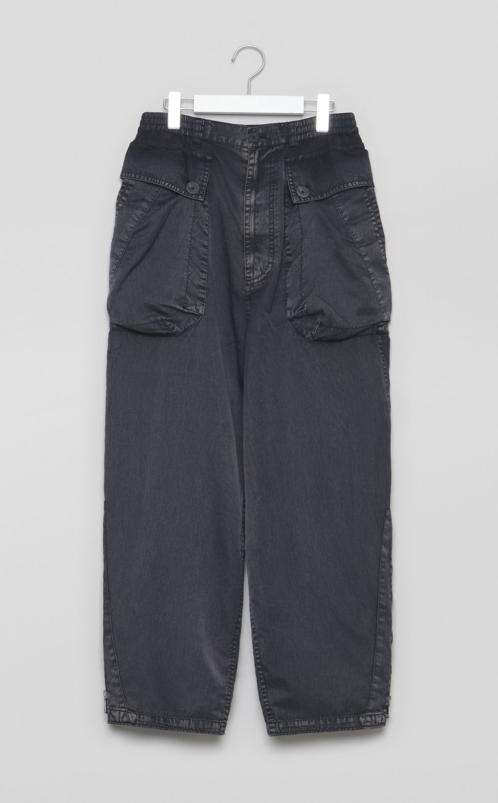 ガーメントダイナイロンパンツ