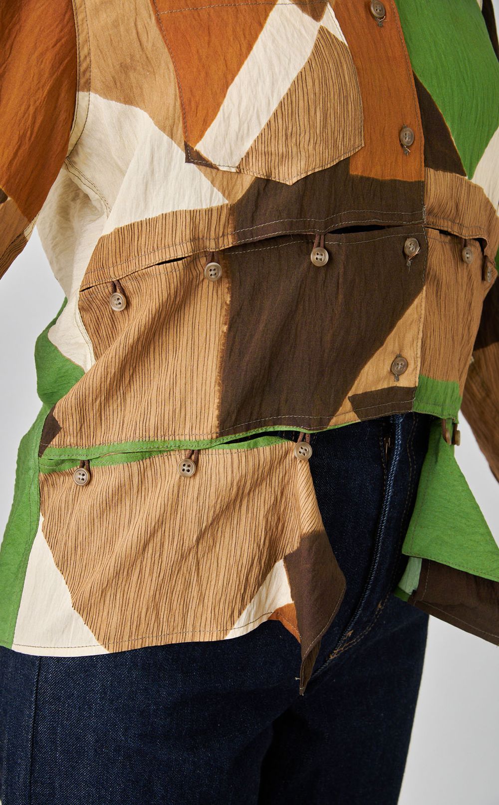 ジオメトリックレイヤーシャツ