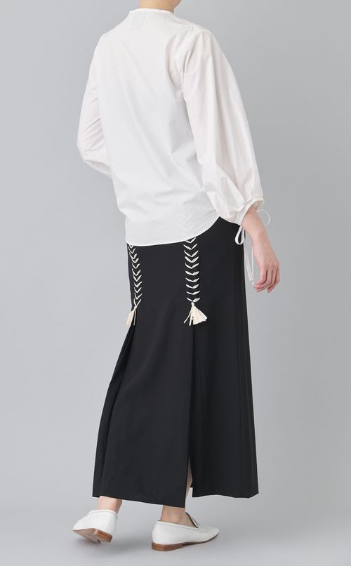 【roop】エンブロイダリー　スカート