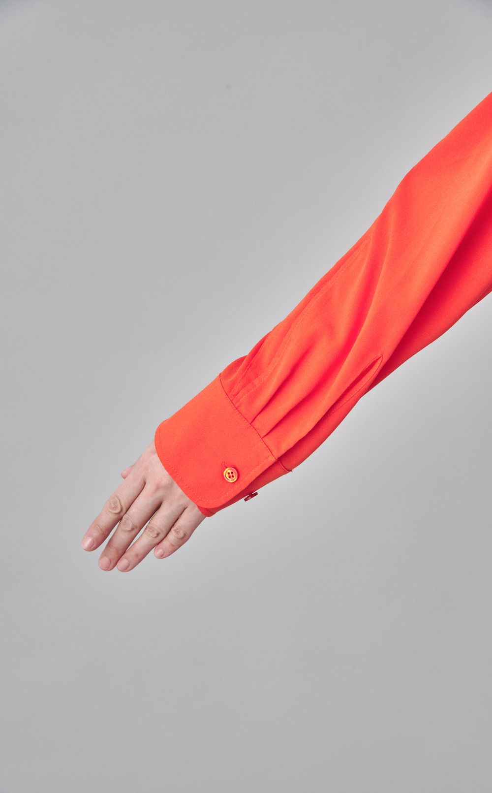 【roop】エンブロイダリーシャツ