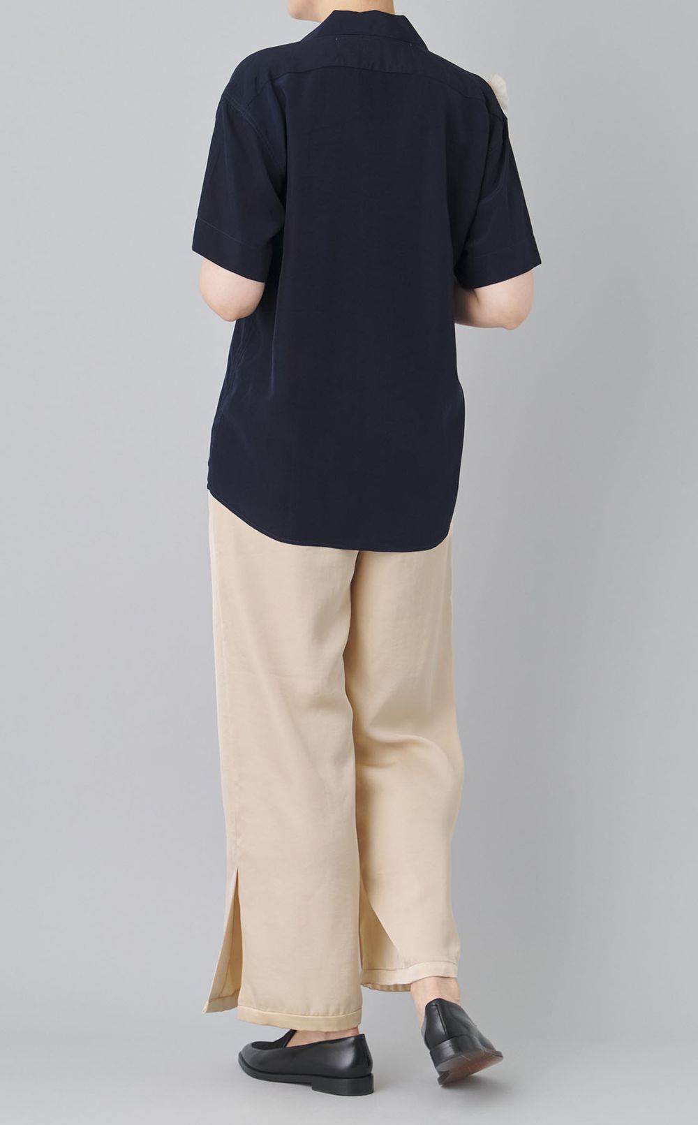 【roop】エンブロイダリーシャツ