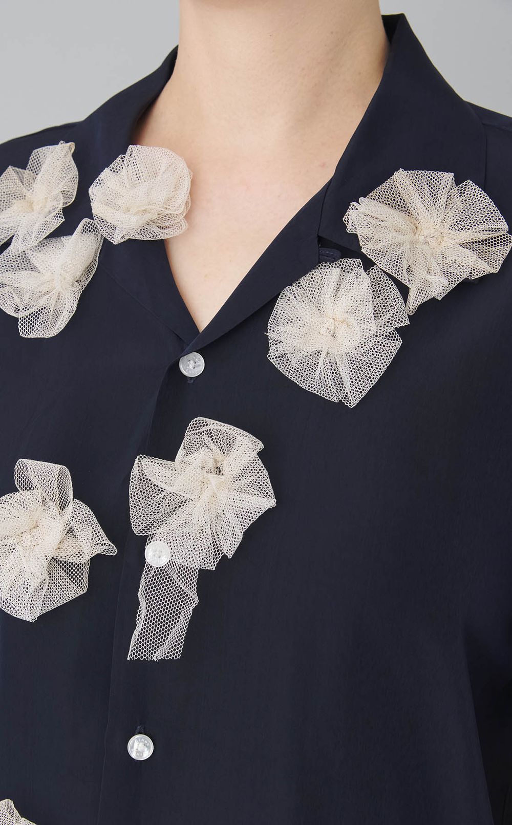 【roop】エンブロイダリーシャツ