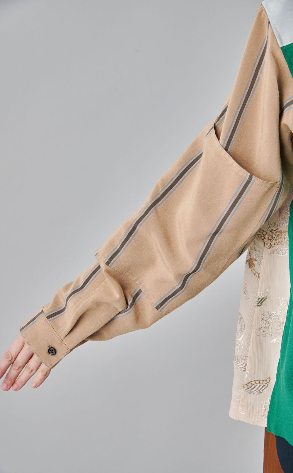 【reADdress】リメイクロングスリーブシャツ