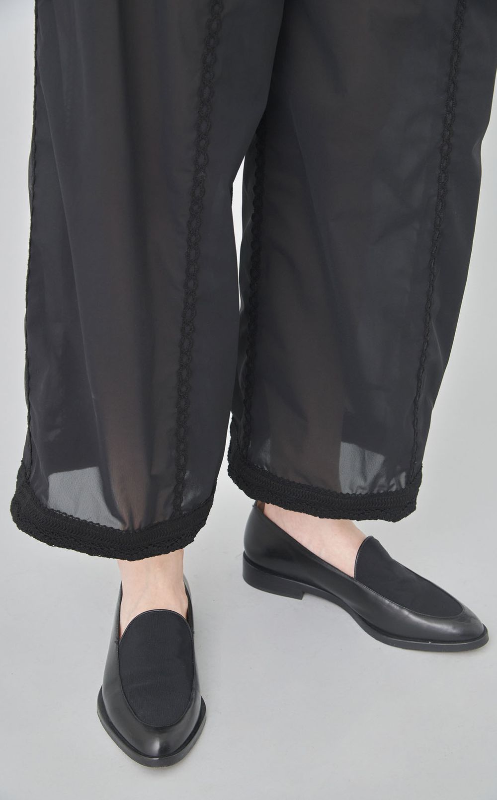 【roop】エンブロイダリー　パンツ