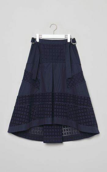 刺繍レースフレアスカート