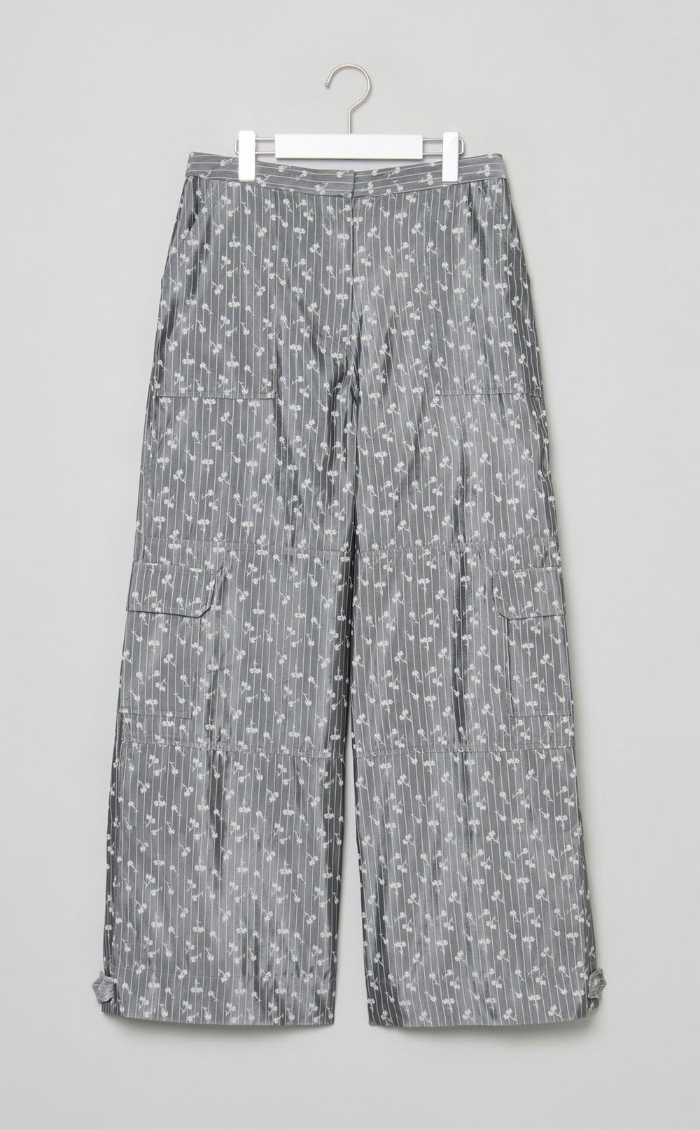 フラワージャガードカーゴパンツ