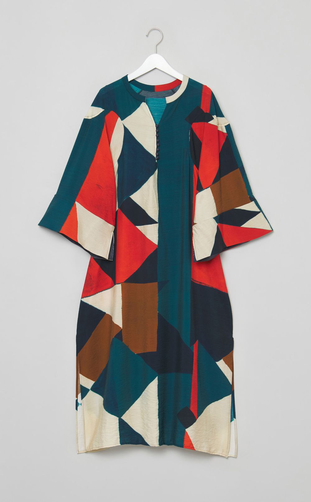 ジオメトリックスリーブドレス