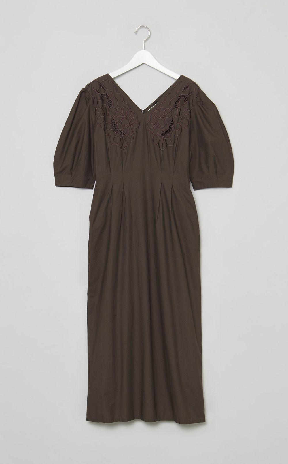 デイジーカットワークタックワンピース