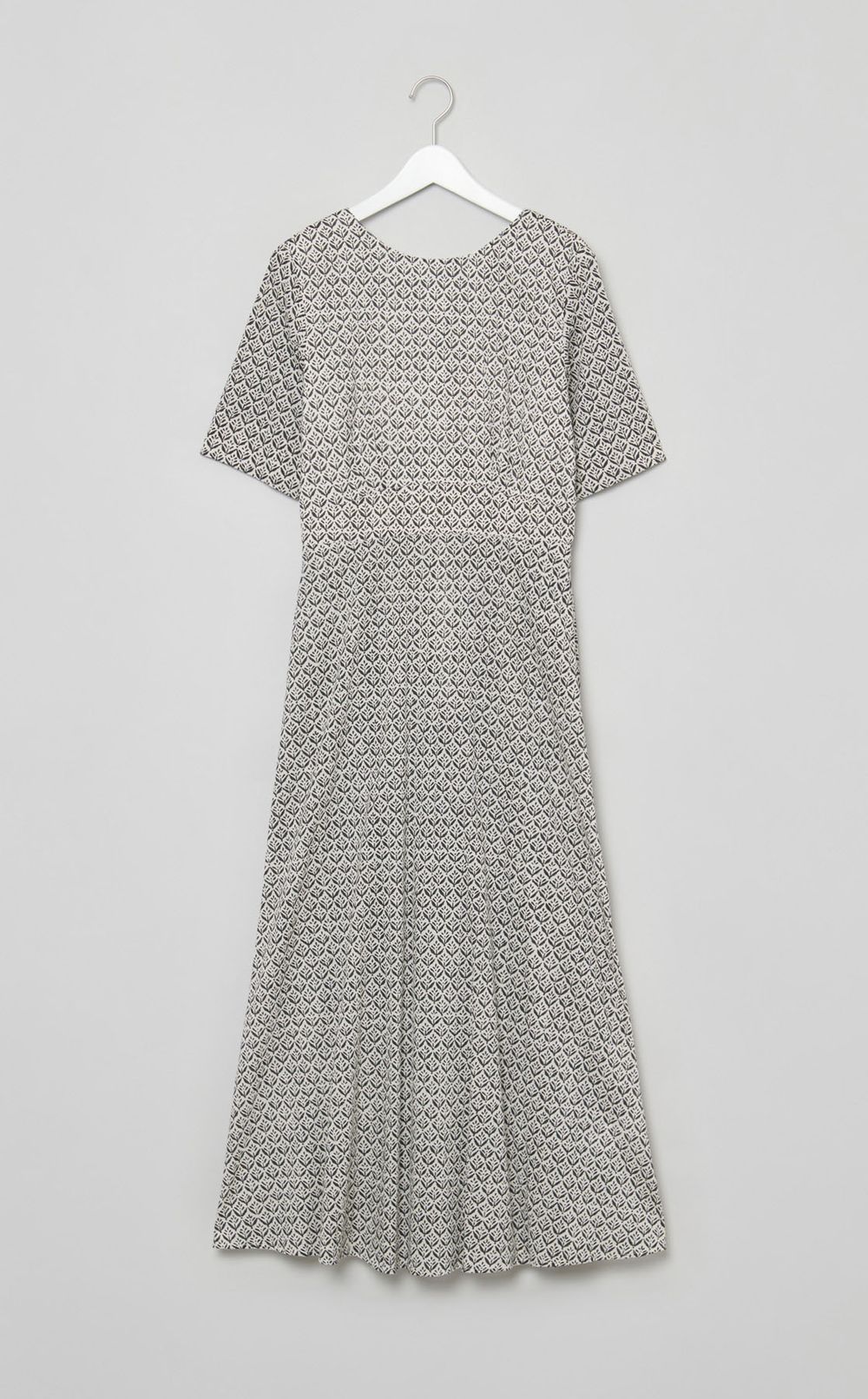 フラワープリントバックフレアワンピース