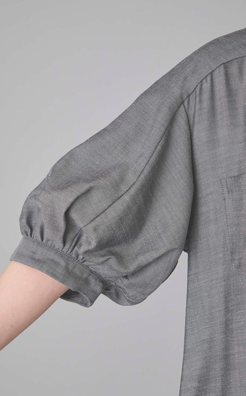 ギャザーフレアシャツワンピース