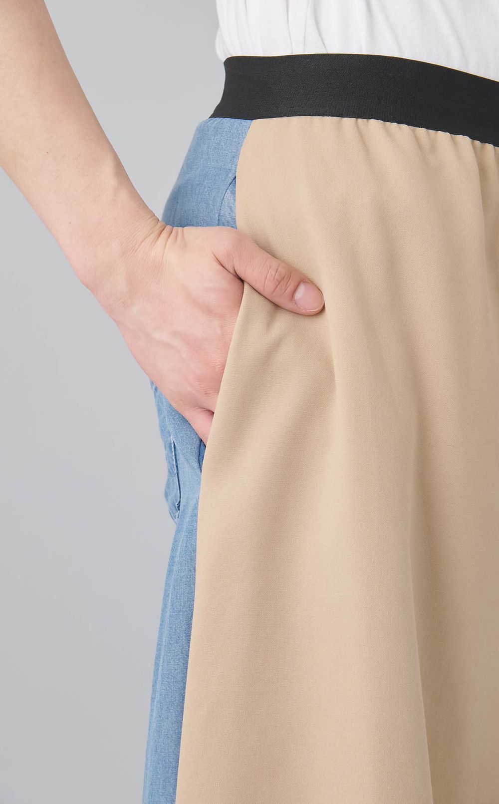 【roop】フューチャーワイドフレアパンツ