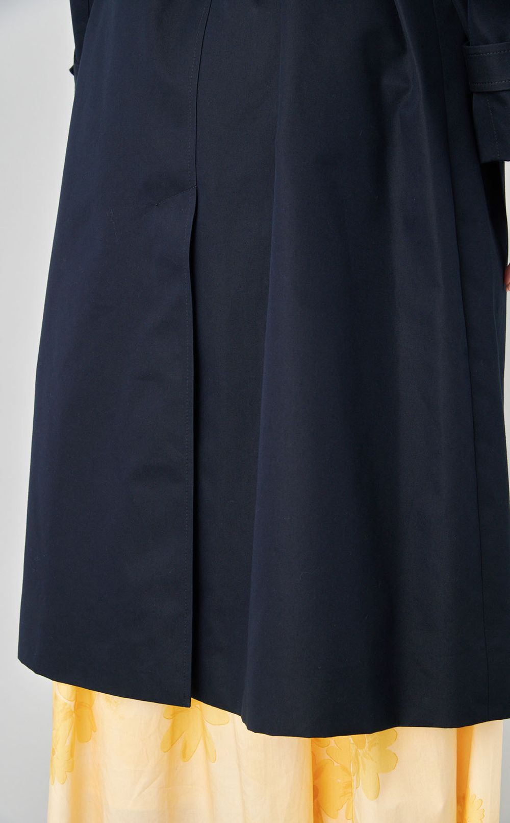 リラックスコットントレンチコート