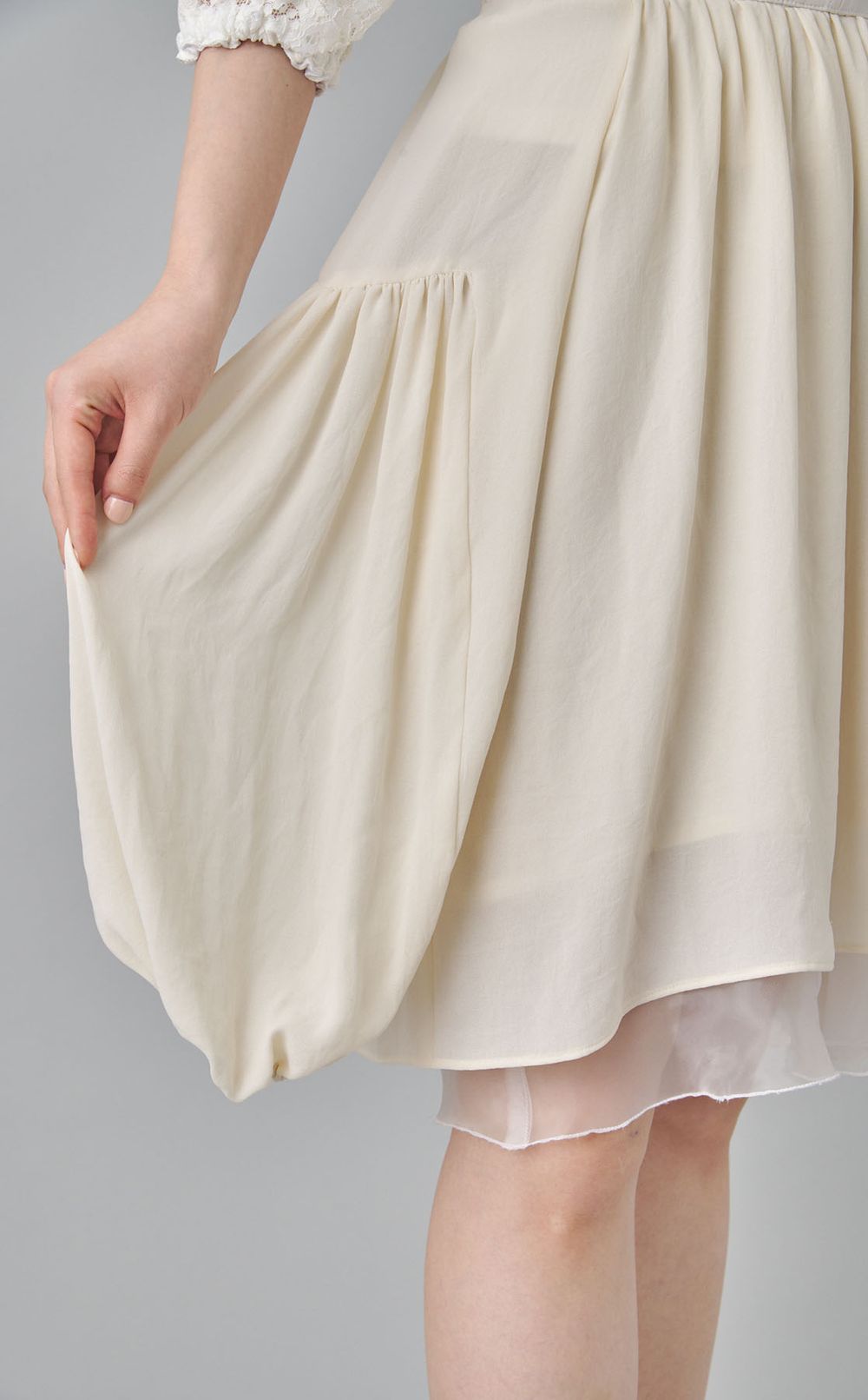 【roop】袖つきギャザースカート