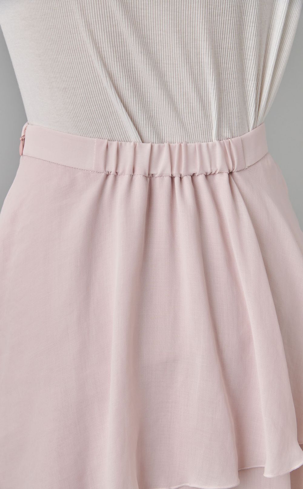 セミシアーティアードスカート