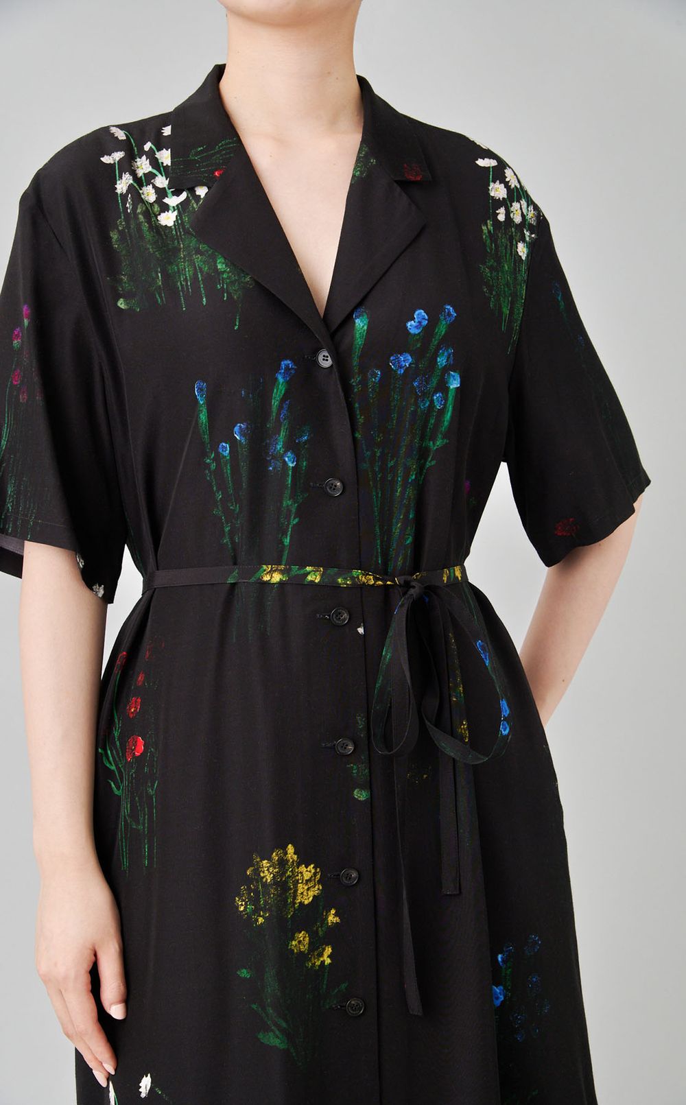 フラワープリントオープンカラーワンピース