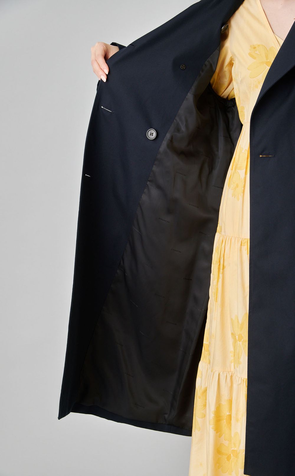 リラックスコットントレンチコート