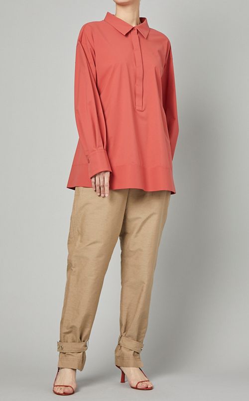 バックレースプルオーバーブラウス