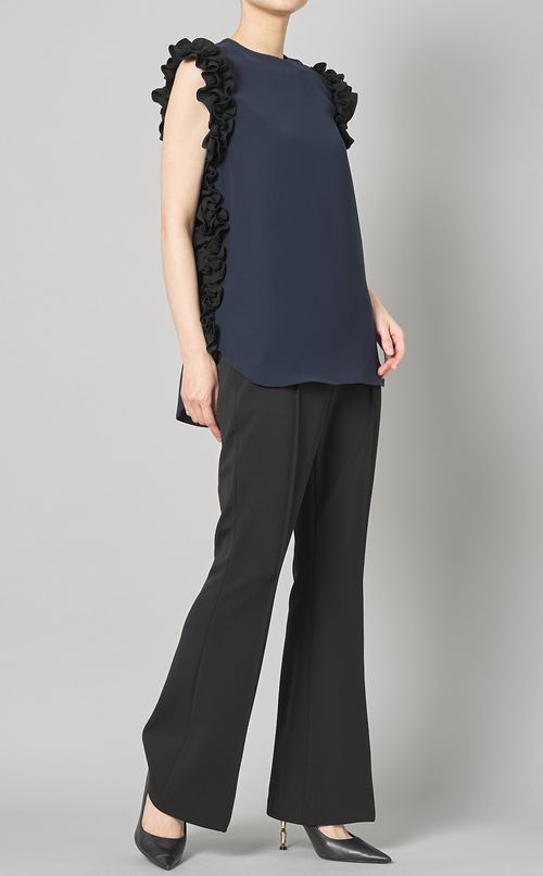 サイドフリルノースリーブブラウス