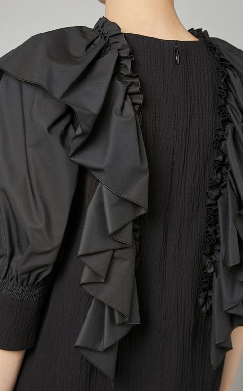 ラッフルフリルブラウス