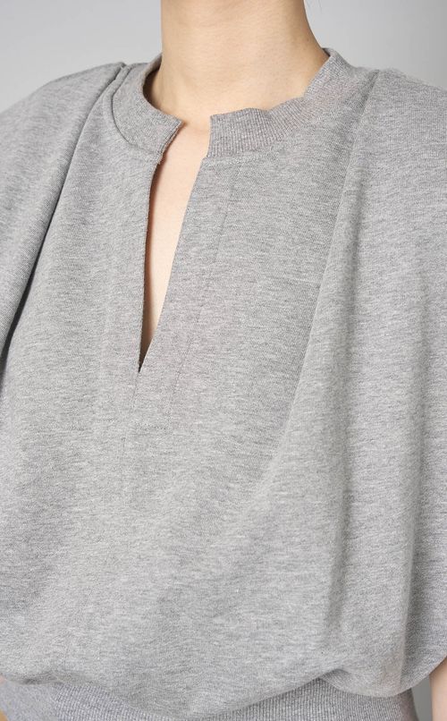 フレンチスリーブキーネックプルオーバー