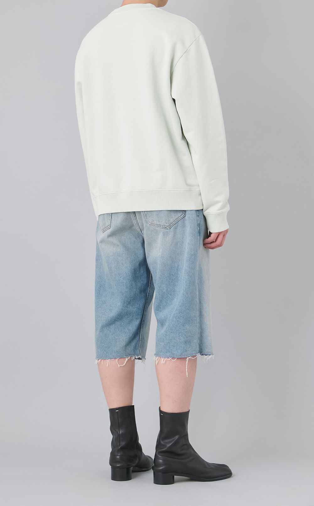 ロゴプリントクルーネックスウェット